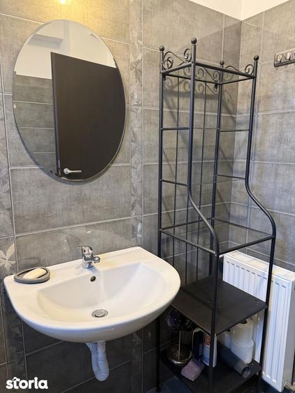 Apartament cu 2 camere, mobilat în Central