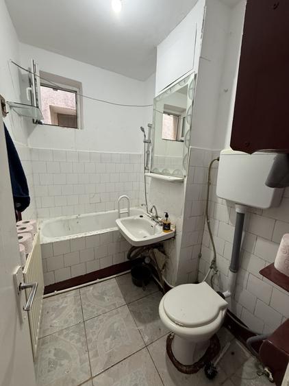 Apartament cu 2 camere decomandat în Micro 20