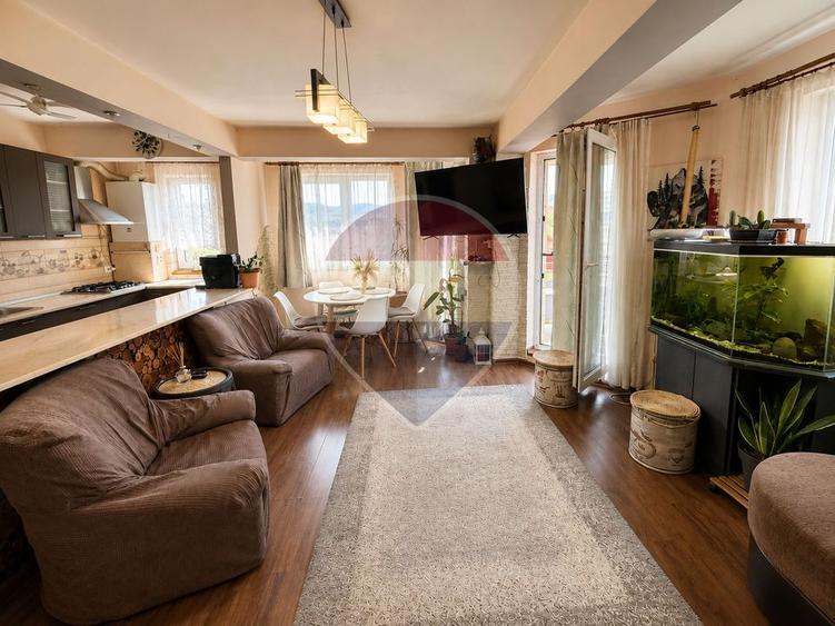 Apartament cu 2 camere semidecomandat în Florești