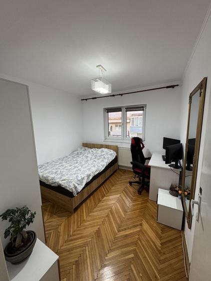 Apartament cu 3 camere decomandat în Mărăști