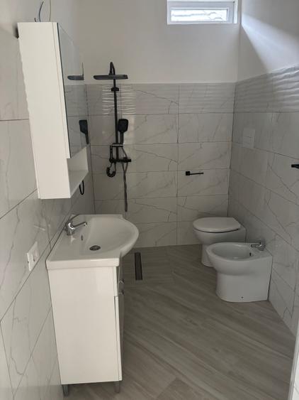 Casă cu 2 camere cu Teren 30 Mp în Central