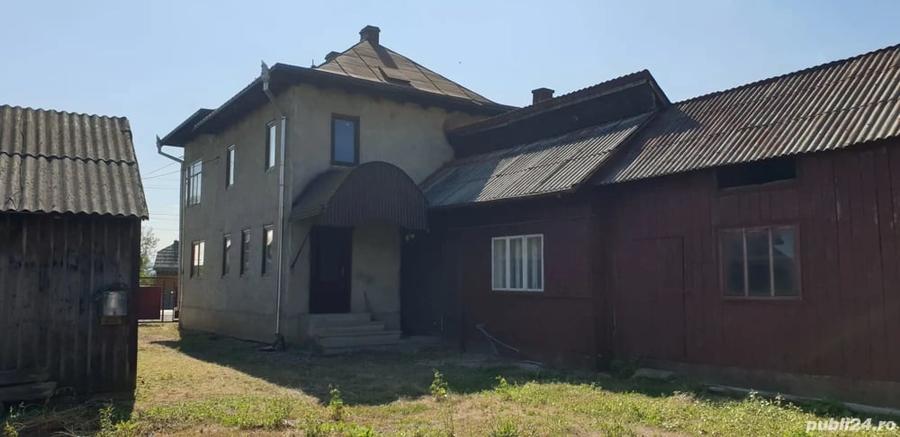 Casă cu Teren 2500 Mp în Central
