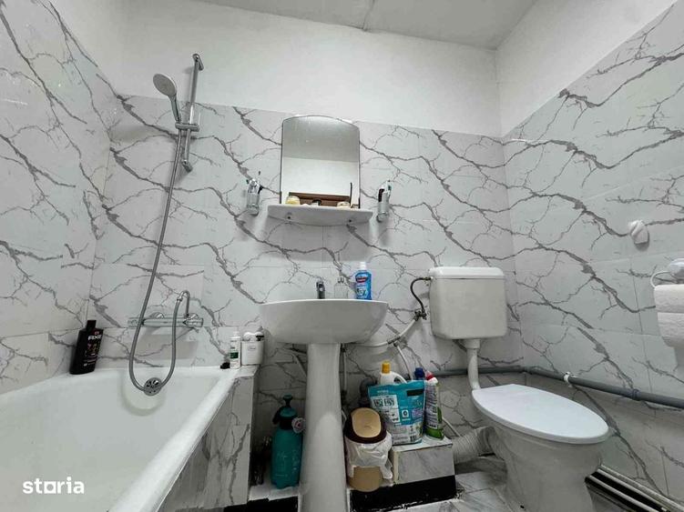 Apartament cu 2 camere decomandat în Energiei