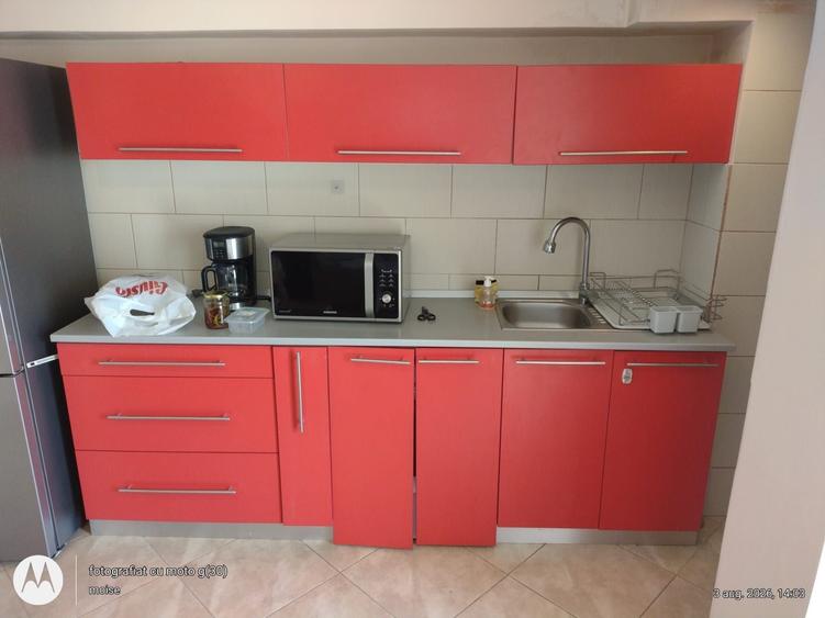 Apartament cu 3 camere decomandat în Moșilor