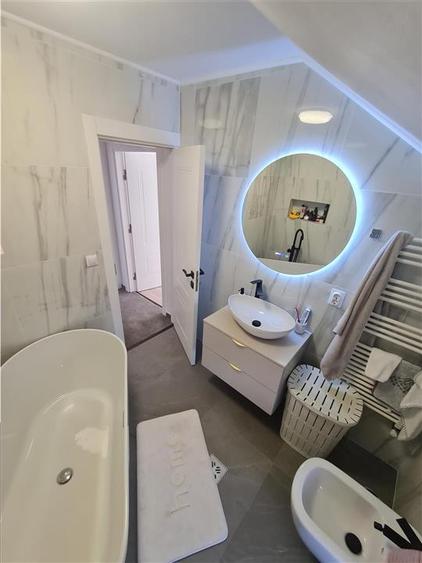 Casă individuală cu 4 camere cu Teren 300 Mp în Hărman