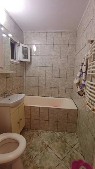 Apartament cu 2 camere semidecomandat în Giurgiului