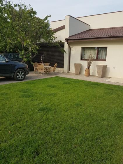 Casă cu 4 camere cu Canalizare în Ferme