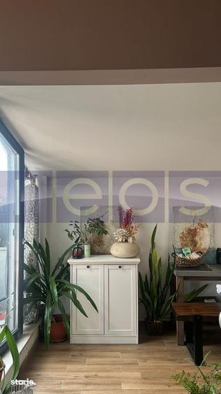 Apartament cu 4 camere semidecomandat, mobilat în Centrul Civic