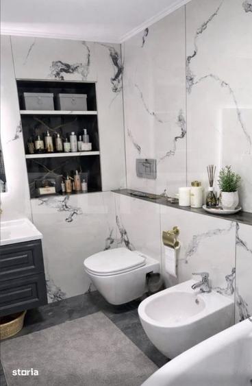 Apartament cu 4 camere decomandat în Central