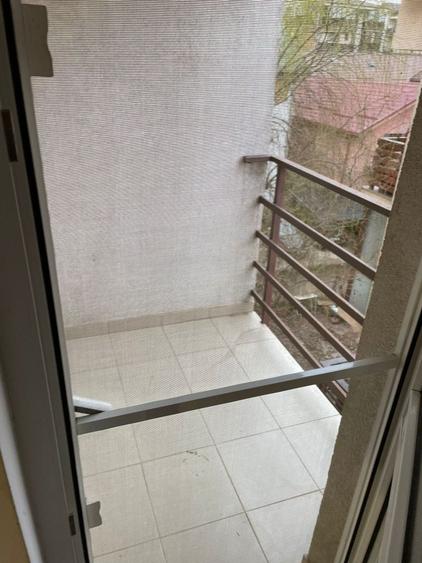 Garsonieră decomandată în Berceni