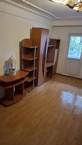 Apartament cu 2 camere decomandat în Republicii