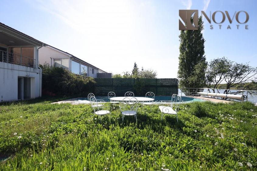 Casă individuală cu 11 camere cu Piscina în Tâncăbești
