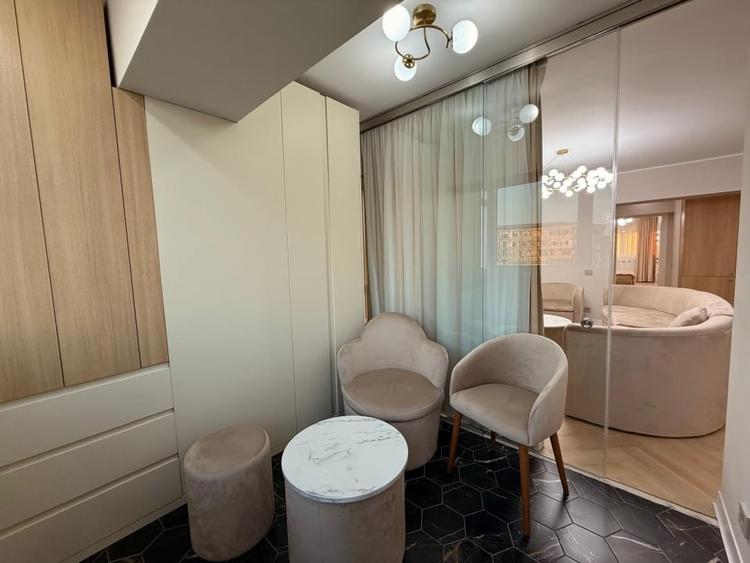 Apartament cu 2 camere semidecomandat, mobilat în Zimbru