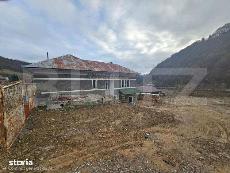Casă cu 3 camere cu Teren 642 Mp în Central