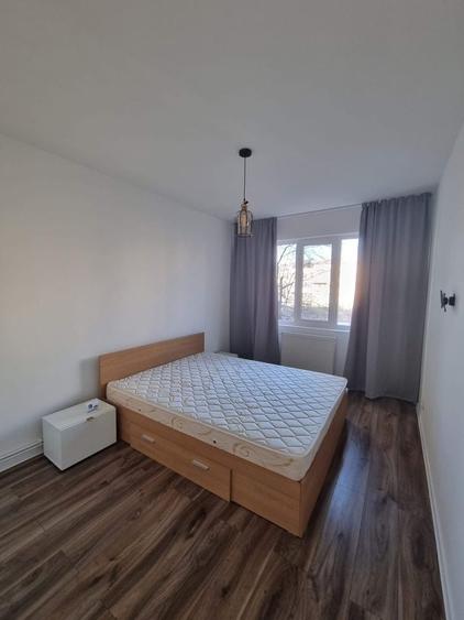 Apartament cu 2 camere decomandat în Piața Unirii