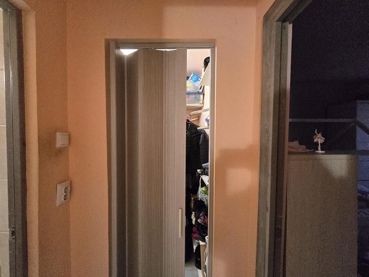 Apartament 2 camere, etaj intermediar, zona Manastur-str. Fabricii - 10