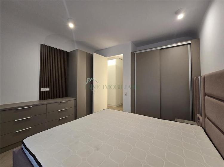 Apartament cu 3 camere decomandat, mobilat în Ultracentral