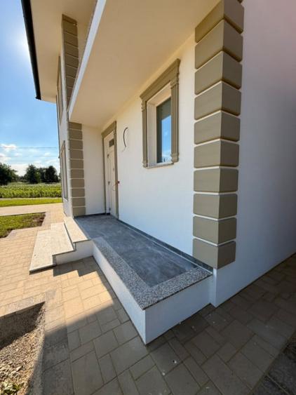 Casă cu 5 camere cu Teren 480 Mp în Horodnic