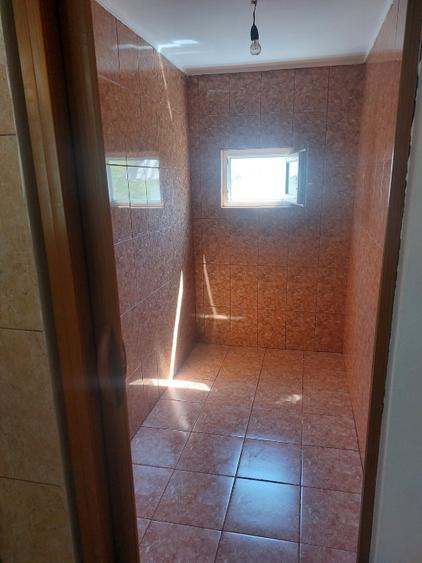 Casă individuală cu 2 camere cu Teren 3900 Mp în Braniștea