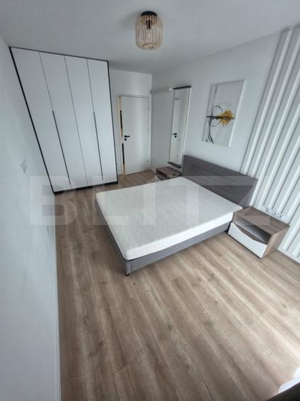 Apartament cu 3 camere semidecomandat, mobilat în Zorilor