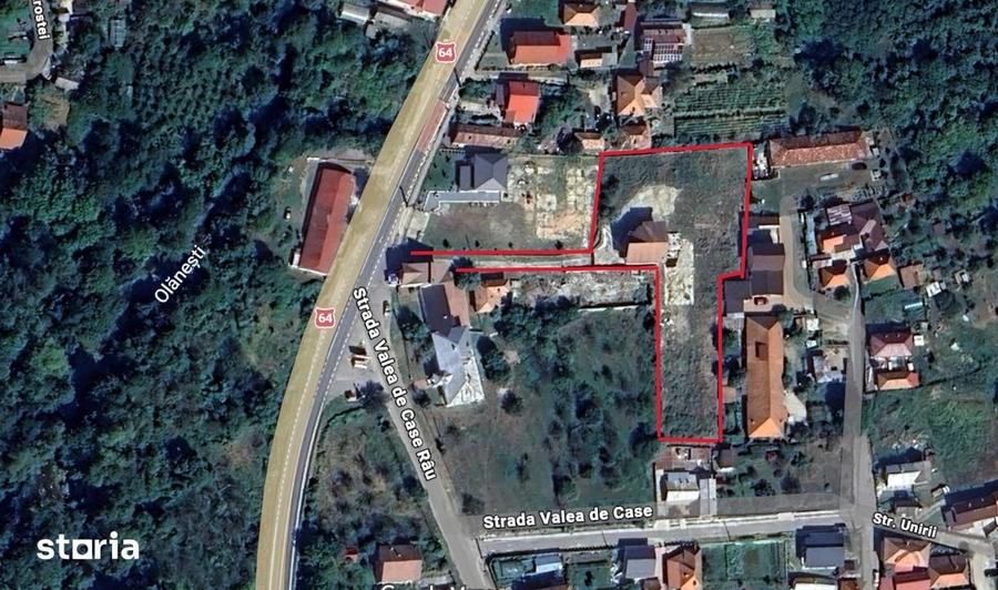 Casă cu 6 camere cu Teren 3329 Mp în Central
