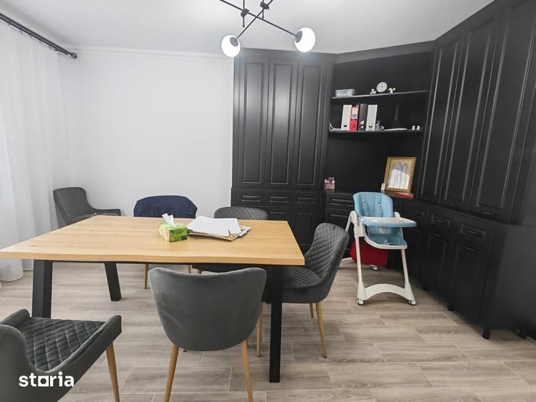 Casă cu 5 camere cu Teren 1300 Mp în Șcheia