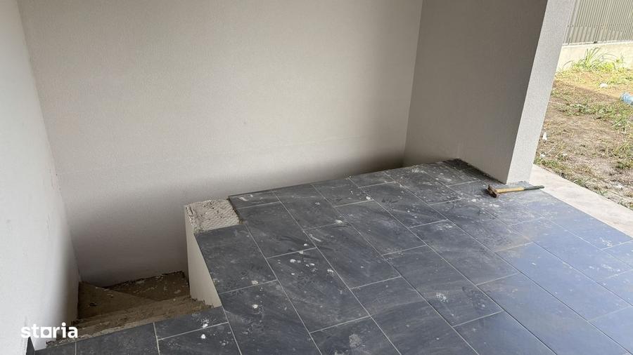 Casă cu 4 camere cu Teren 360 Mp în Valea Lupului
