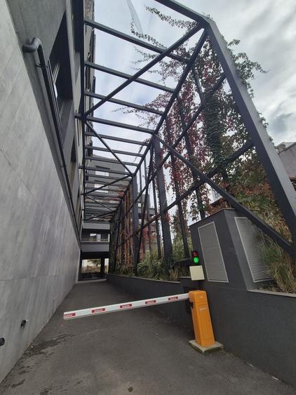 Penthouse cu 3 camere decomandat în Dacia