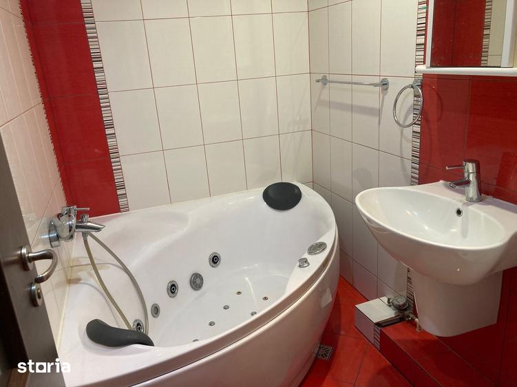 Apartament cu 3 camere în Sub Arini