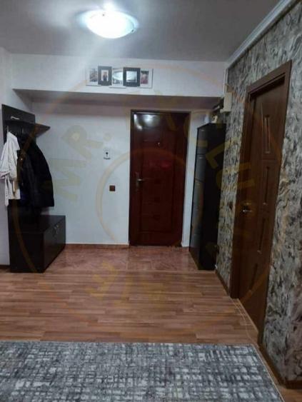 Apartament cu 2 camere decomandat în Găvana 3