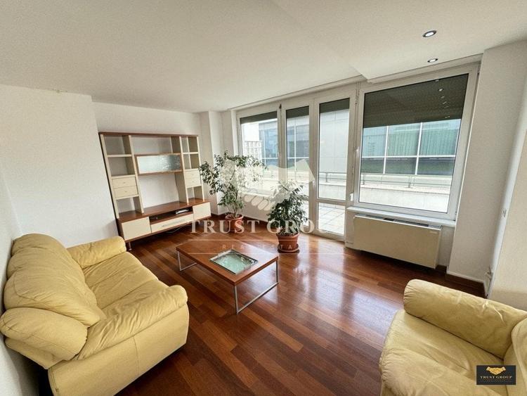 Penthouse cu 3 camere decomandat, mobilat în Clucerului