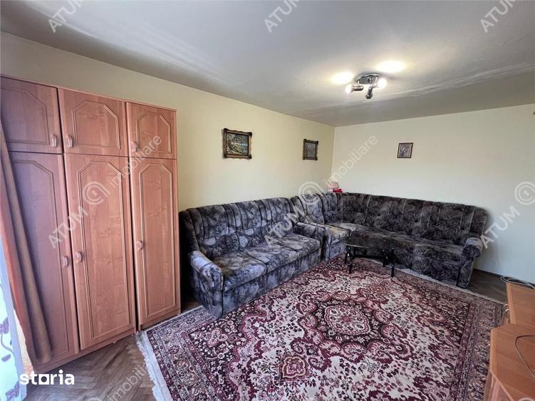 Apartament cu 2 camere decomandat, mobilat în Ștrand