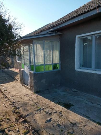 Casă individuală cu 3 camere cu Canalizare în Tuzla