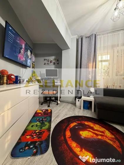 Apartament cu 4 camere decomandat în Exterior Vest