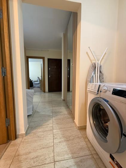 Apartament cu 2 camere decomandat în Trocadero