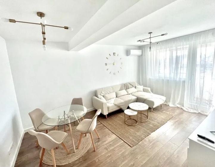 Apartament cu 2 camere decomandat, mobilat în Pipera