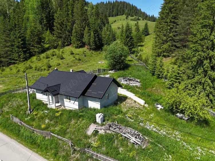Casă cu 4 camere în Breaza