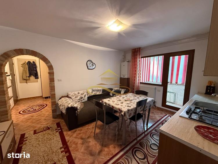 Apartament cu 3 camere decomandat în Republicii