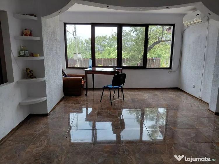 Casă cu 4 camere cu Teren 522 Mp în Central