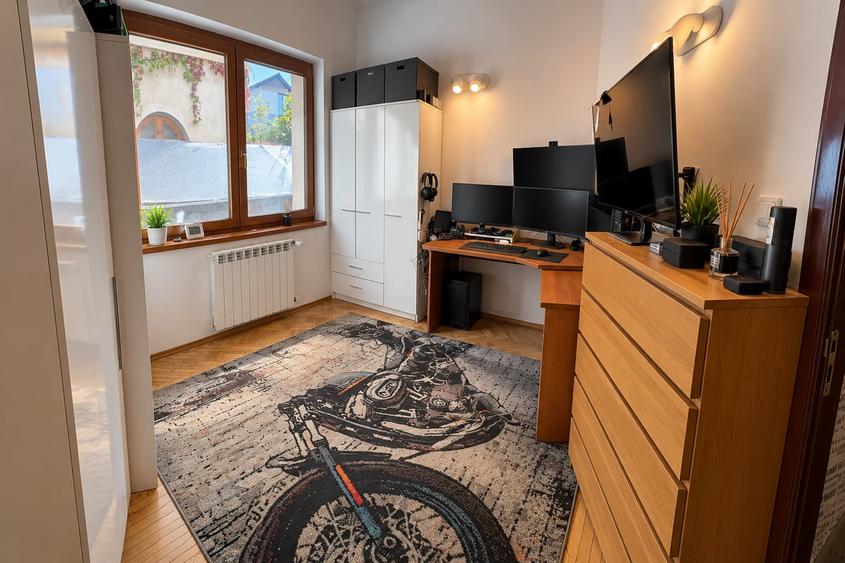 Casă cu 4 camere cu Teren 300 Mp în Ultracentral