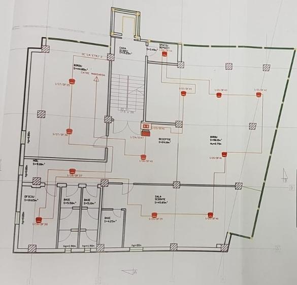 Spațiu comercial, de 241 mp, în Central