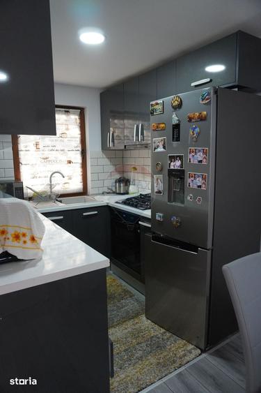 Casă cu 4 camere cu Teren 900 Mp în Central
