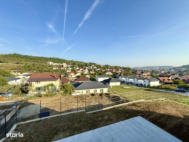 Casa noua P+E cu garaj la 3 minute de Primarie. Pret 169.000 Euro - 3
