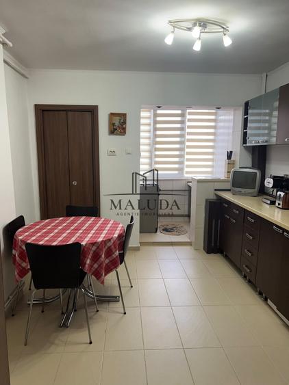 Apartament cu 2 camere decomandat, mobilat în Frații Golești