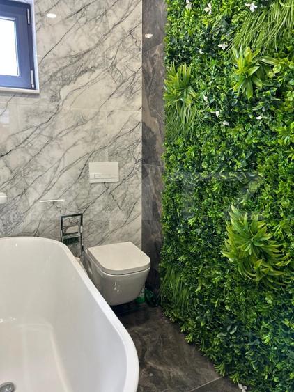 Casă individuală cu 6 camere cu Piscina în Exterior Est