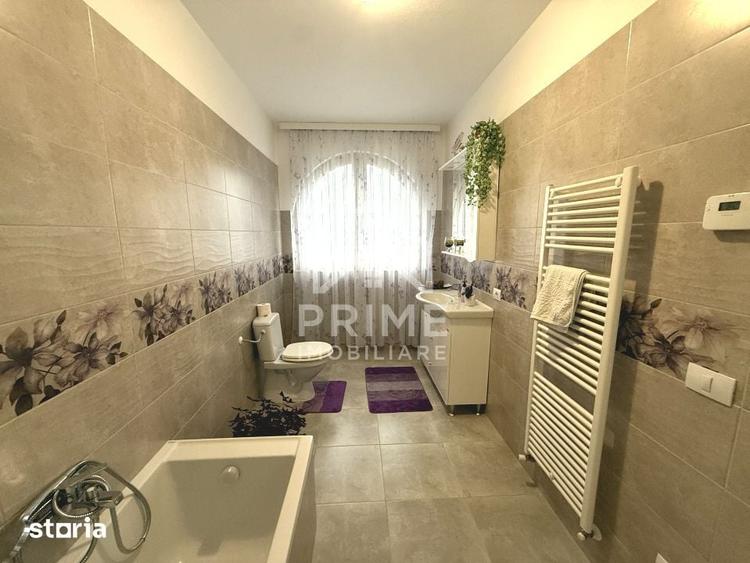 Casă cu 8 camere cu Teren 1200 Mp în Micești