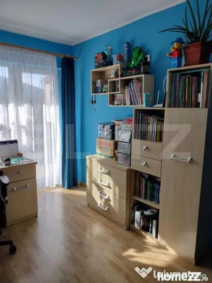 Apartament cu 4 camere decomandat în Central