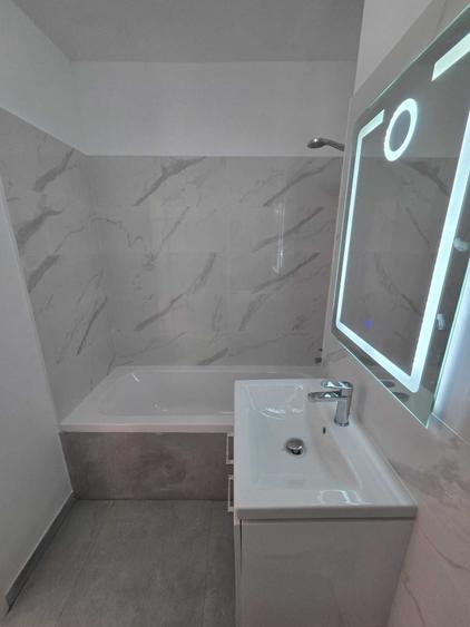 Apartament cu 2 camere decomandat în Crângași