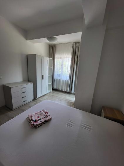 Apartament cu 2 camere decomandat în Ghencea