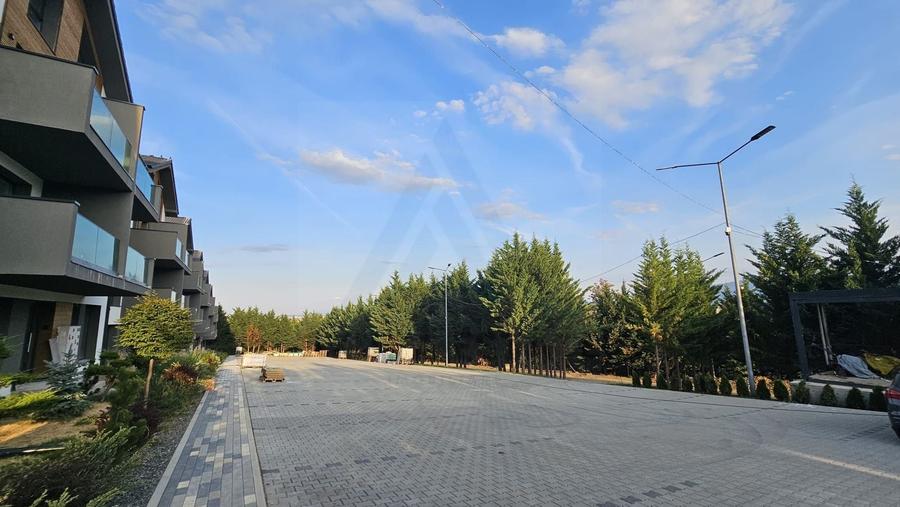 Apartament cu 2 camere decomandat în Cristian